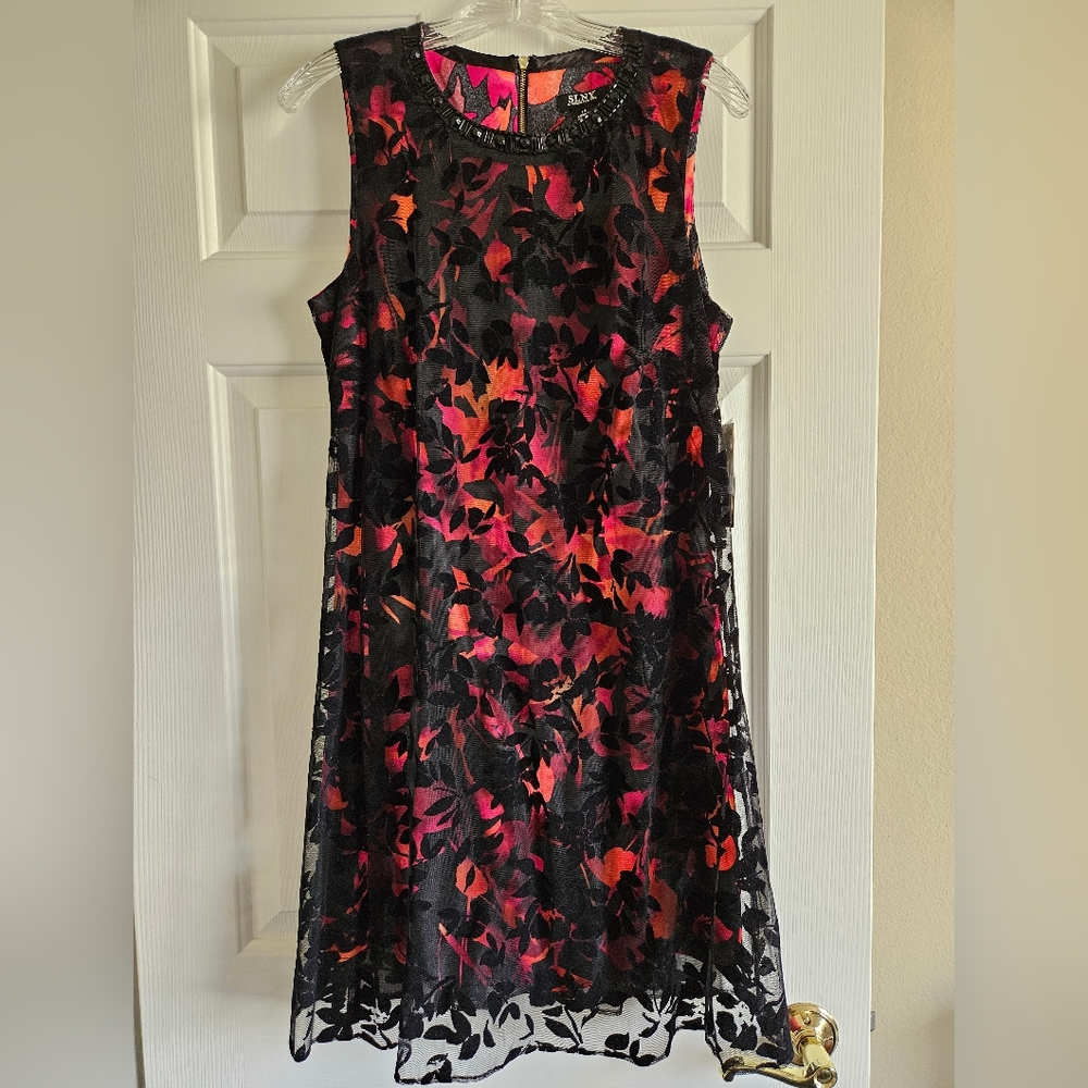 SLNY Sheath Dress NWT sz. 14